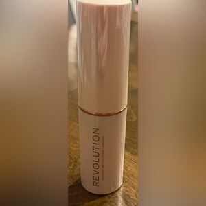 Revolution Foundation F2 Medium to Full Coverage Full Size Sealed New with Tags